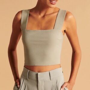 Abercrombie Tank Size Small